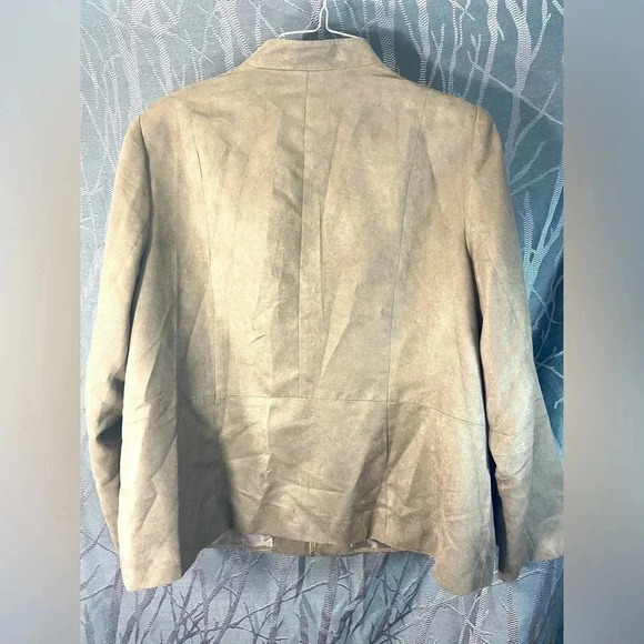 TanJay - Stylish Tan Jacket - Size 18 🧥👌 - Picture 8 of 9